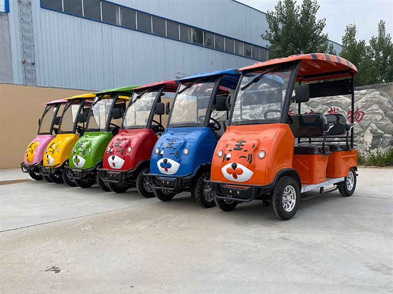 休閑四輪車