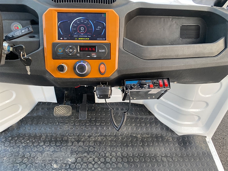 HM2排5坐悍馬電動(dòng)車內(nèi)飾